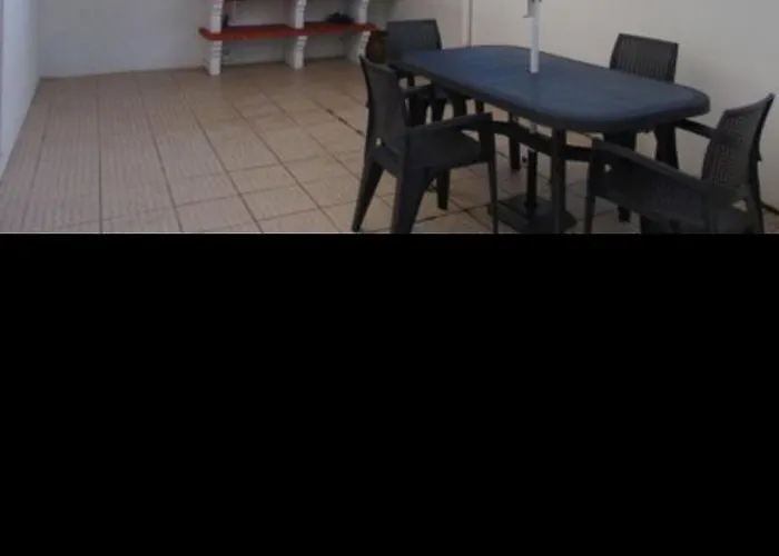 Dom wakacyjny Casinha Res Do Chao Na Com Quintal E Barbecue *