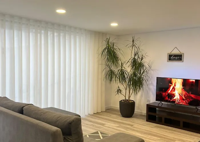 Casinha Res Do Chao Na Com Quintal E Barbecue