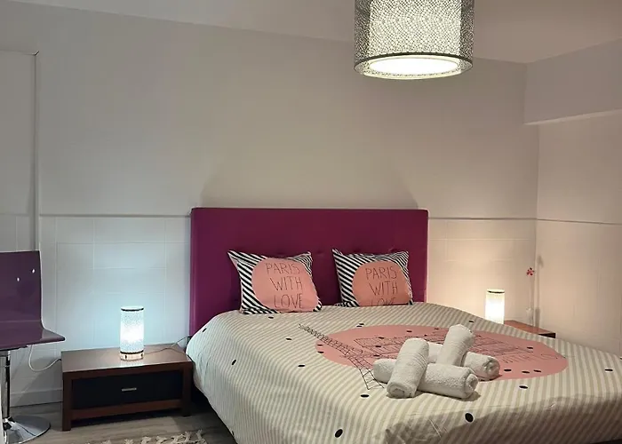 Ferienhaus Casinha Res Do Chao Na Com Quintal E Barbecue Nazaré